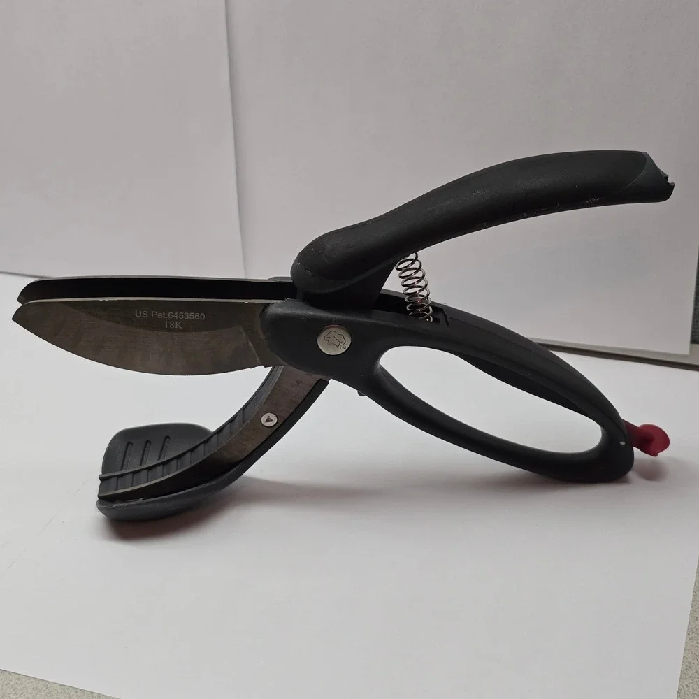 Pampered‎ Chef Salad Chopper Double Blade Locking Lettuce Scissors #2582